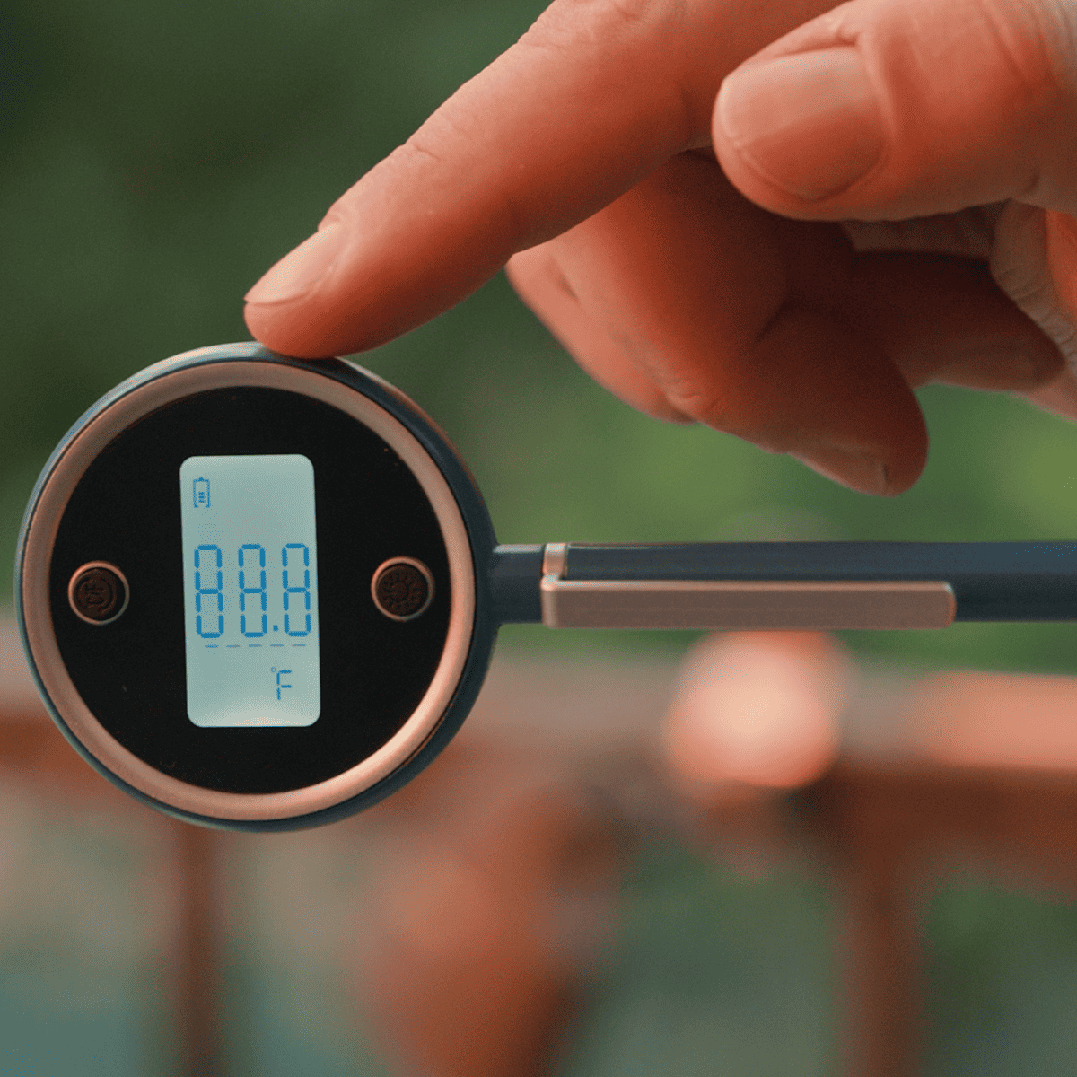 Portable Digital Thermometer