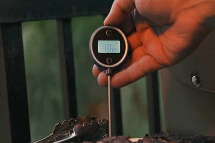 food thermometer to check baked potato temp