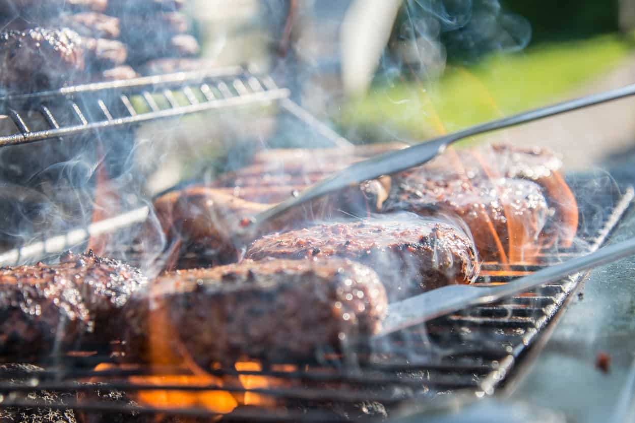 An Electronic Meat Thermometer for BBQ and Grilling