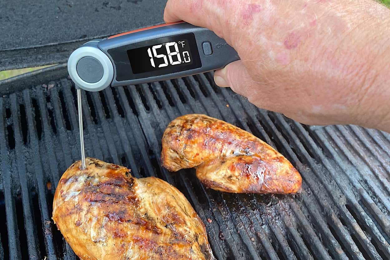 Food Thermometer - Discover the Temperature of the Cooking Meat