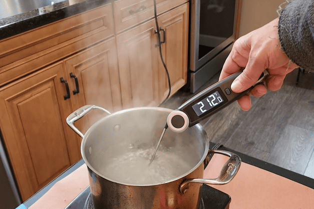 What Is the Range of Accuracy for Measuring Food Temperature?