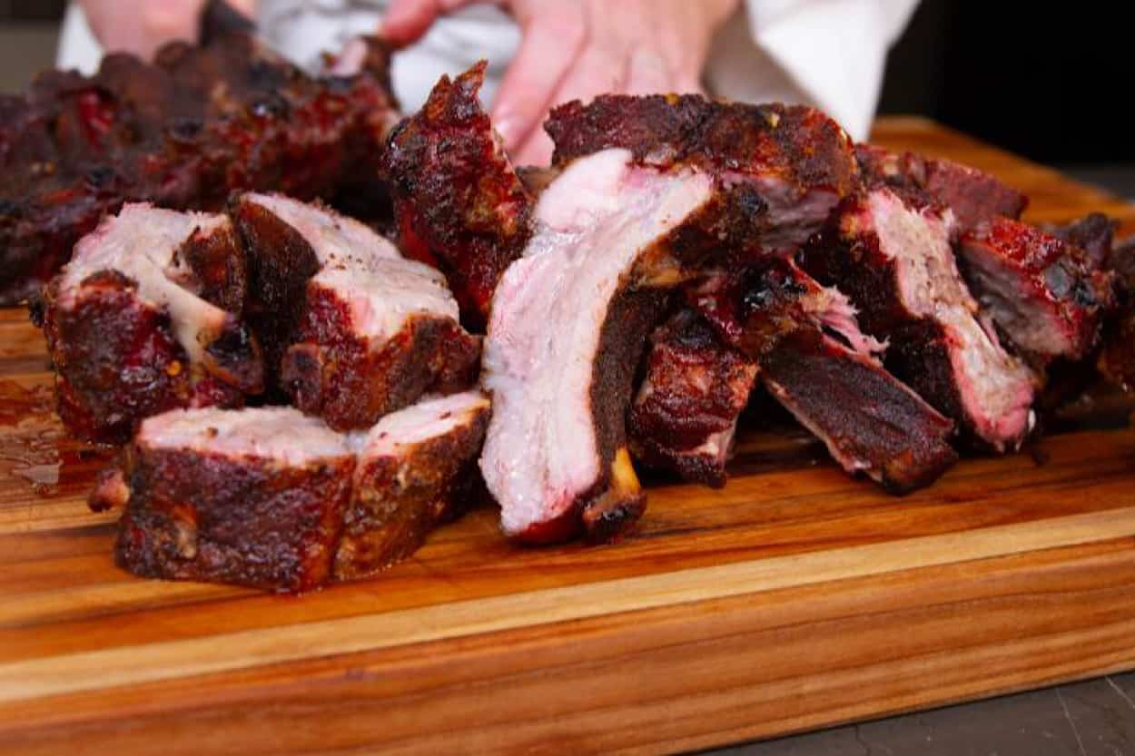 How Long to Smoke Ribs at 180: Master the Perfect Timing