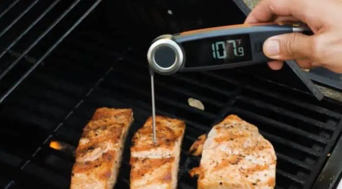  A digital thermometer uses a probe to read the temperature. 