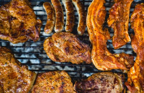 Grill and Smoke Like a Pro: Tips for Using a Meat Thermometer