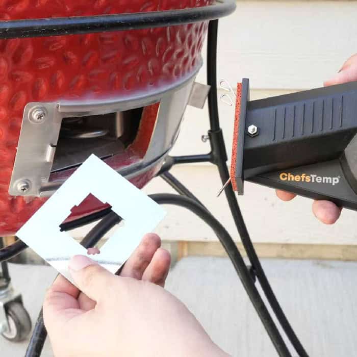 breezo fan setup_3 Thermometer for grill temperature measurement at outdoor BBQ grill.