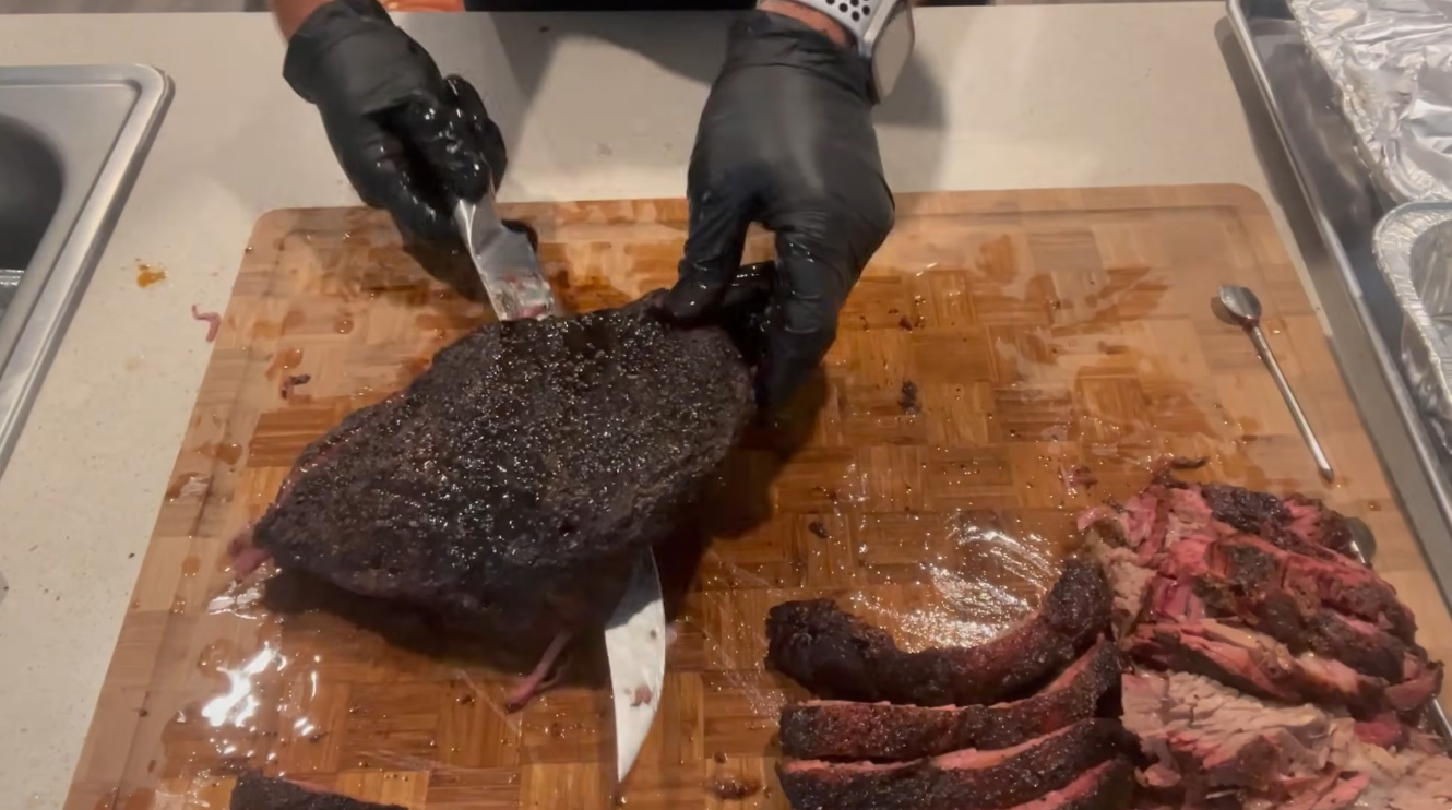  The 10-Hour Brisket Rest: Turn Your Grill into a BBQ Warmer (S1 + Breezo)