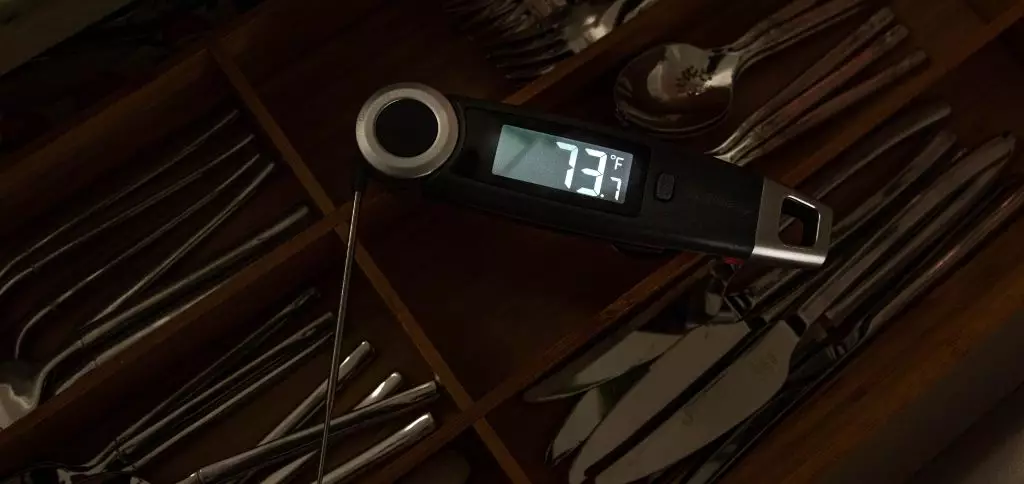 网页尺寸4500×2128和一比一-03 big display thermometer